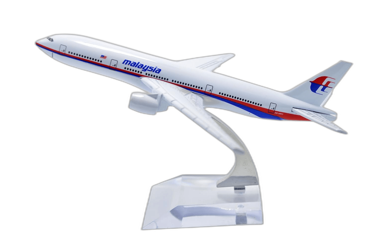 Boeing 777 Malaysia Airlines — photo 2